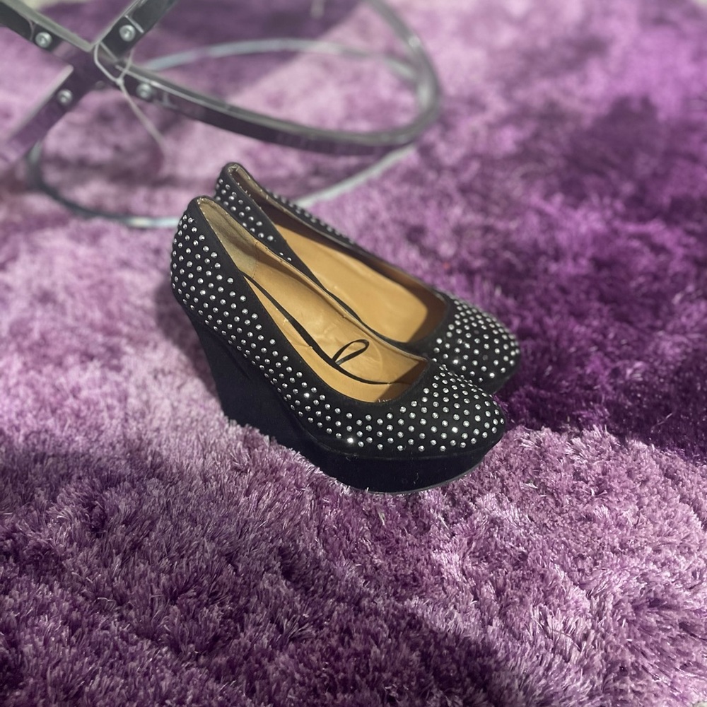Womens wedge size 10.